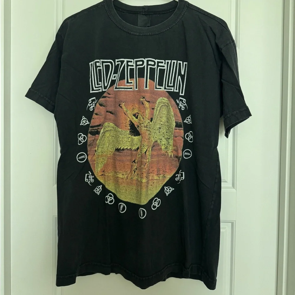 Led Zeppelin 2005 Angel Swan Song Graphic Band T-Shirt Black Tee Mens Small - Picture 1 of 3